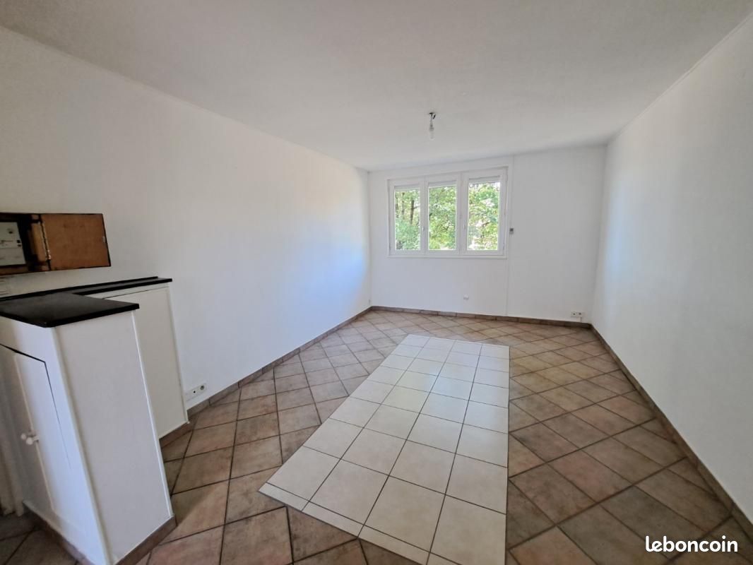 Appartement 3 pièces 50 m² · à Beaurepaire · 50 m² · 520 €/mois