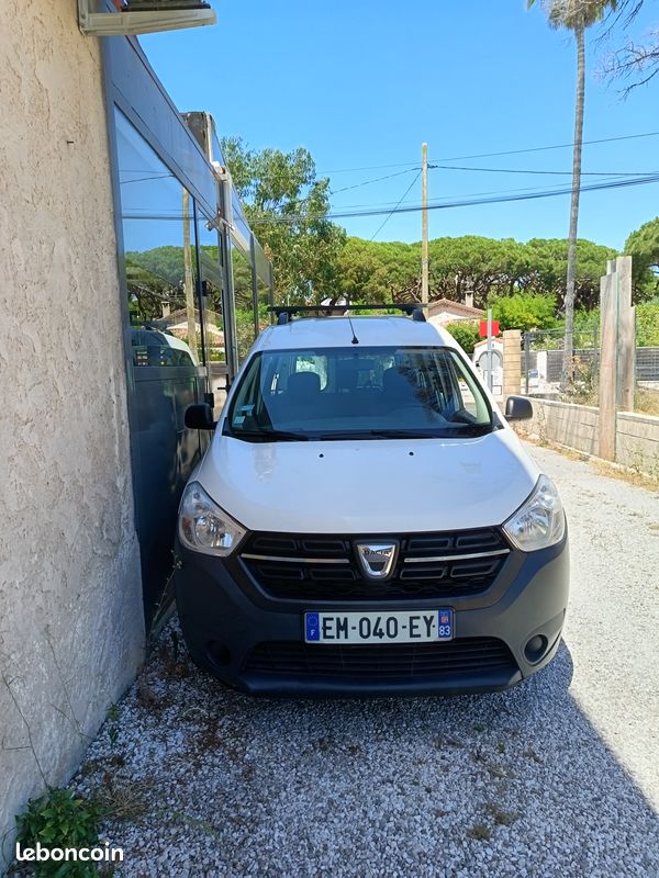 Voiture DACIA DOKKER (image 5)