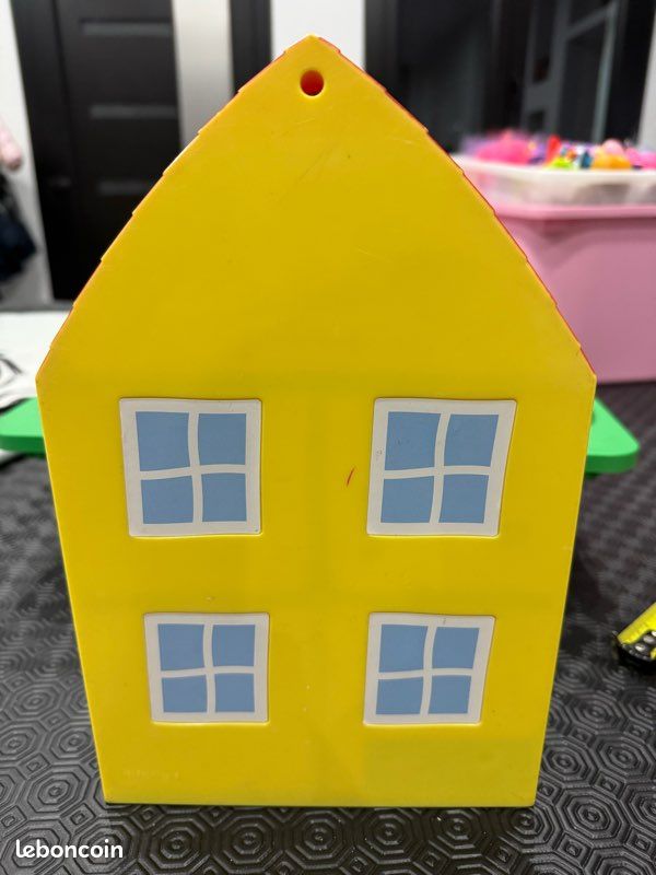 Cabane de jardin pour enfant : espace de jeu et d'apprentissage Cabane de jardin pour enfant : espace de jeu et d'apprentissage