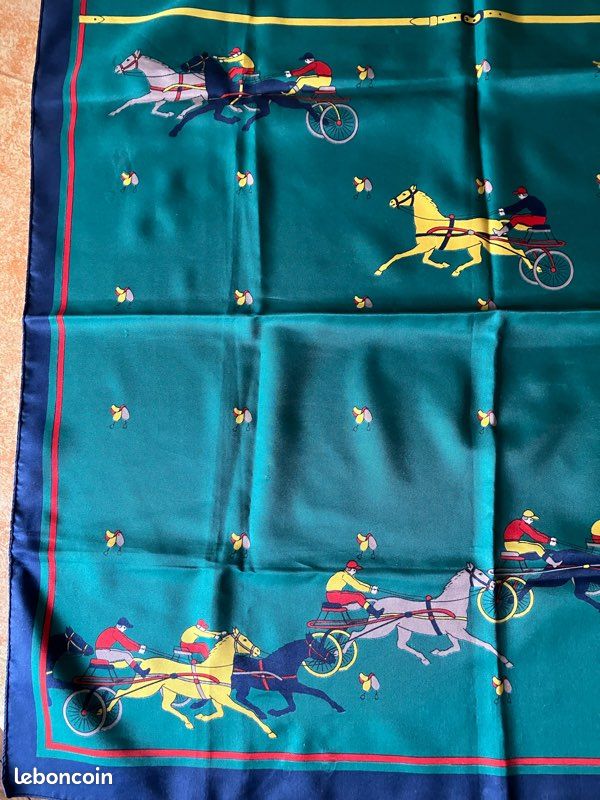 Foulard (image 3)