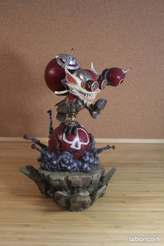 Unveiling the Ziggs Statue: A League of Legends Masterpiece Revealed