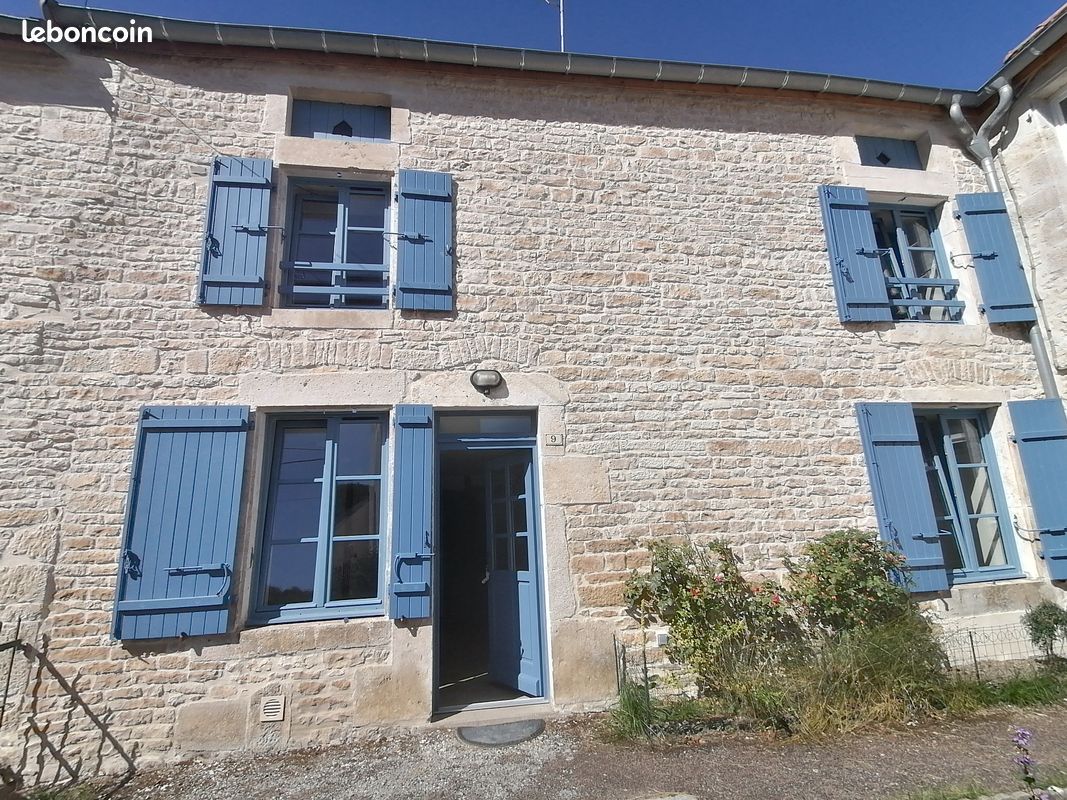 Maison 4 pièces 98 m² · à Vivey · 98 m² · 520 €