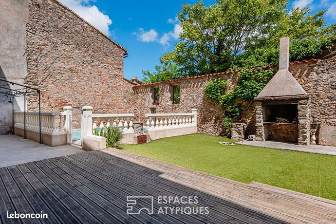 Propriété 7 pièces 300 m²