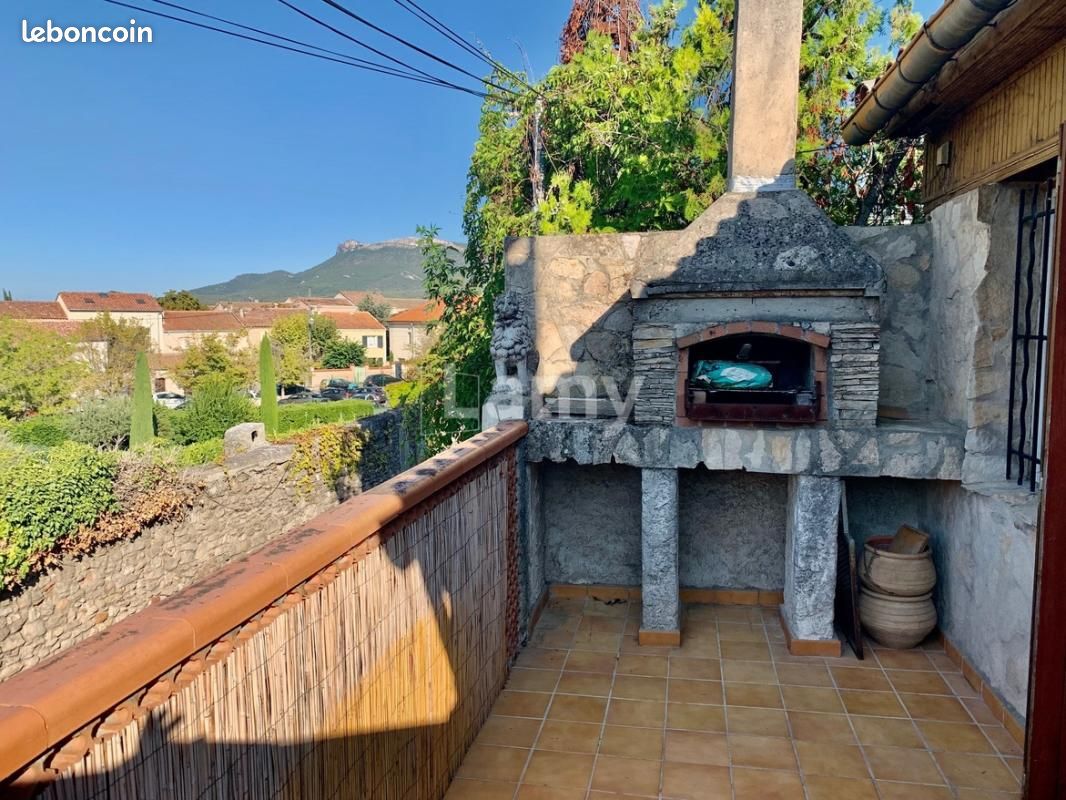 Appartement 2 pièces 37 m² · à Trets · 37 m² · 640 €/mois