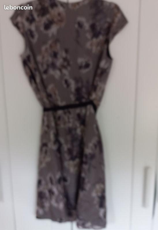 Robe sans manche (image 2)