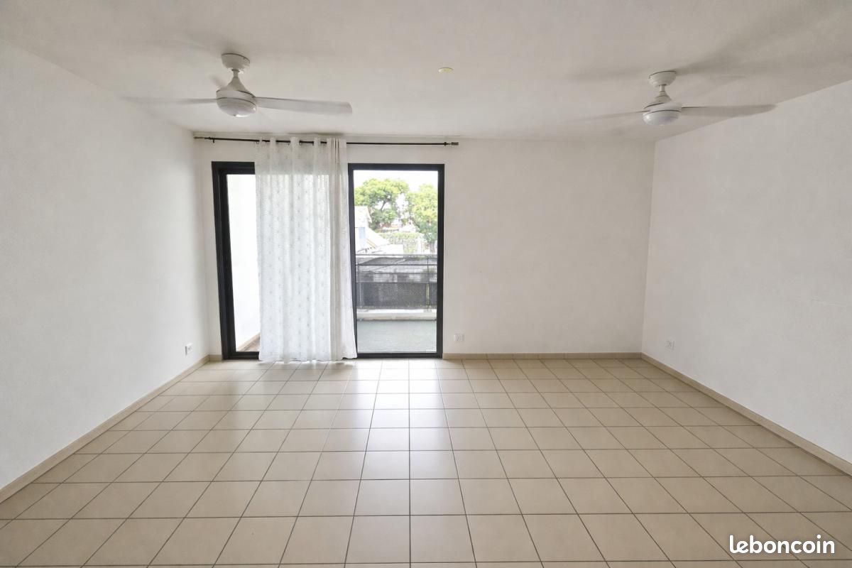 Appartement 3 pièces 66 m² · à Saint-Denis · 66 m² · 150 000 €