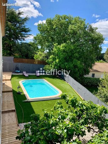 Maison 10 pièces 270 m²