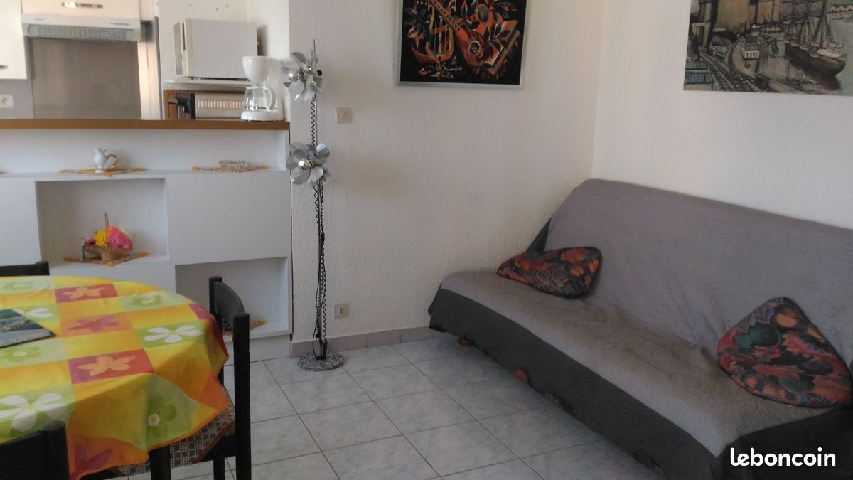 Grand appartement T2 dans résidence de standing avec garage individuel fermé (image 2)