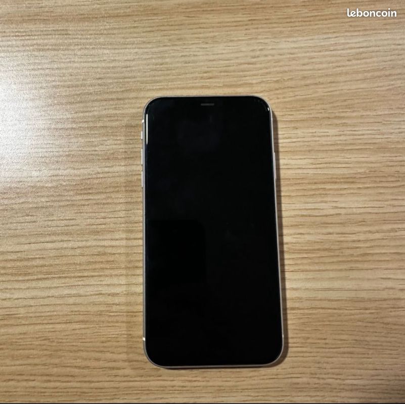 IPhone 11 (image 2)