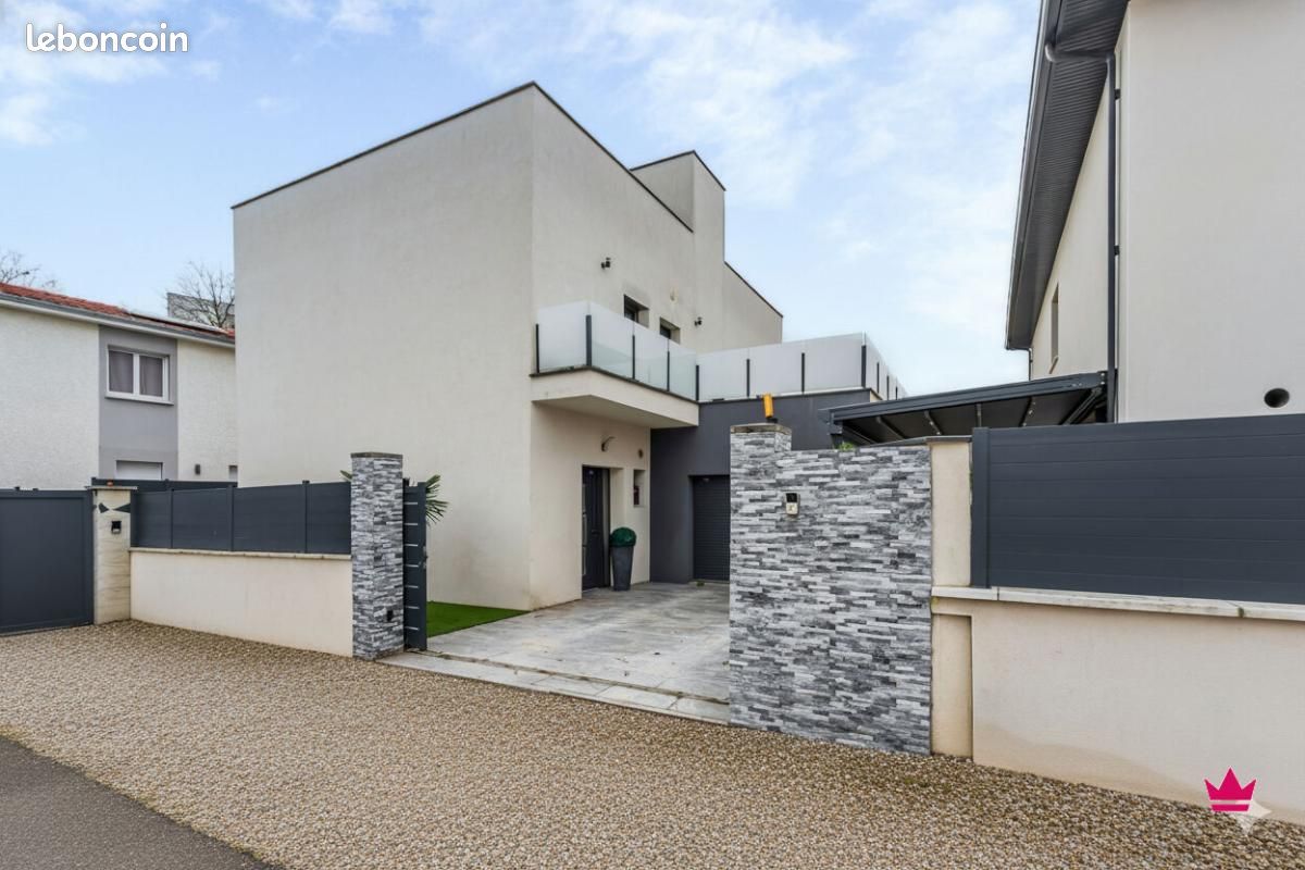 Maison 5 pièces 134 m² · à Meyzieu · 134 m² · 525 000 €