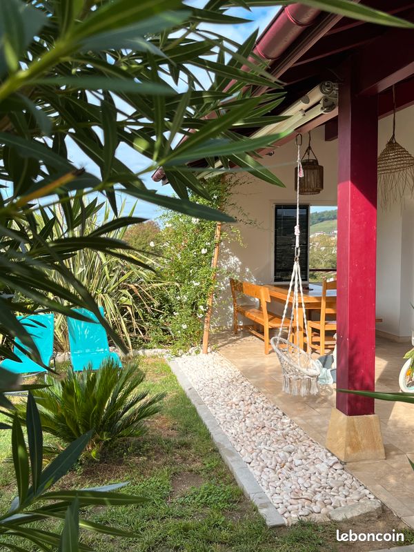 Maison 7 pièces 141 m² · à Ustaritz · 141 m² · 570 000 €