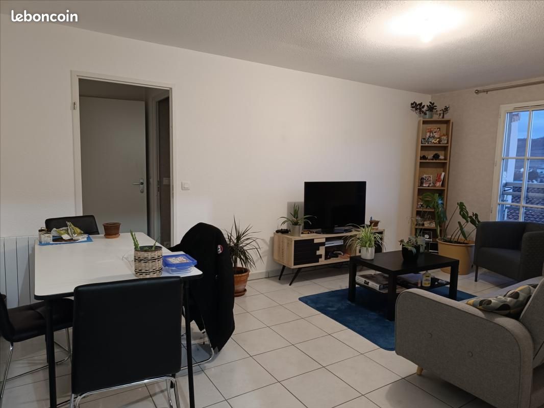 Appartement 3 pièces 47 m² · à Pont-du-Château · 47 m² · 562 €/mois