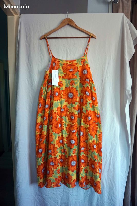 ROBE fleurie 38 neuve (Neu und originalverpackt) in für CHF 14 – mit