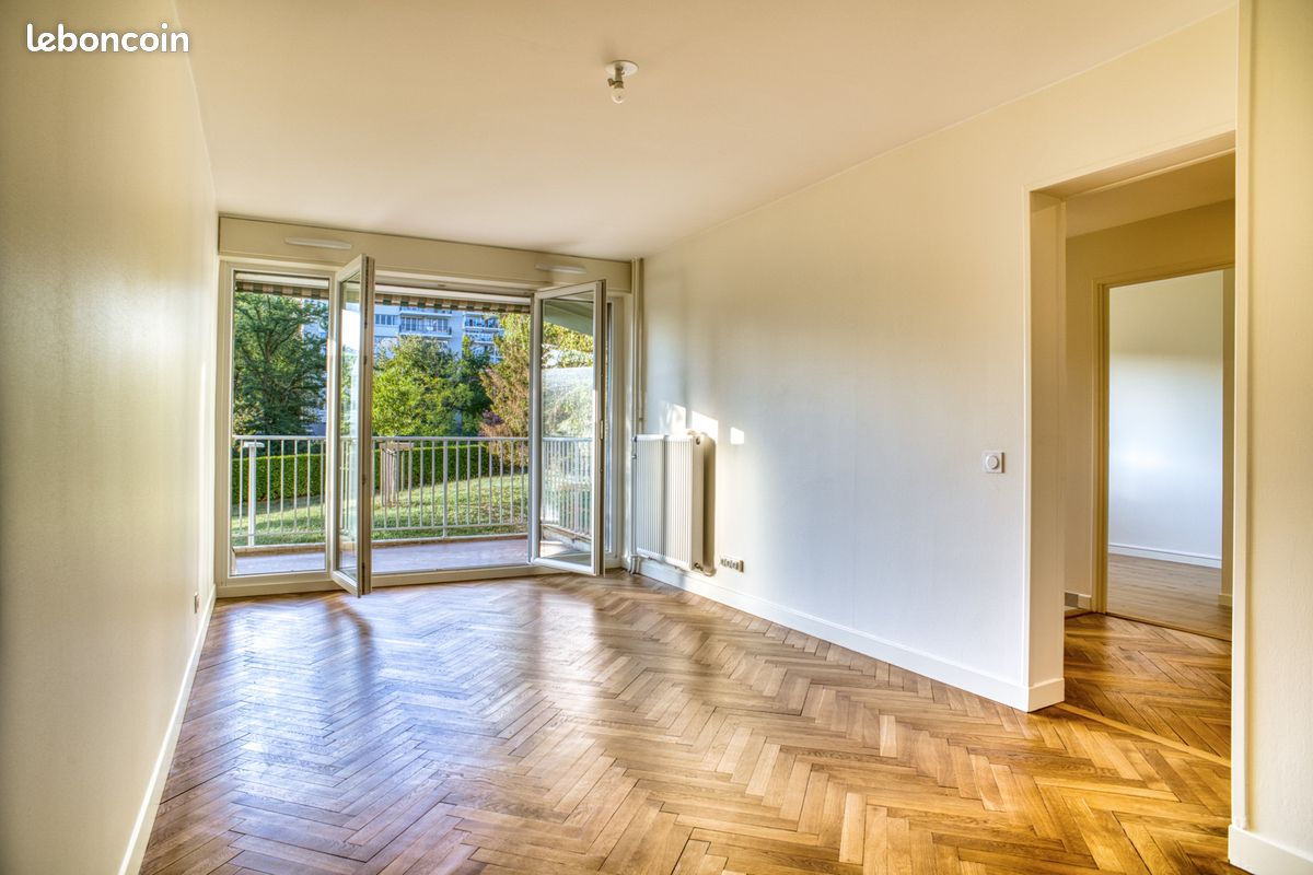Appartement 2 pièces 43 m² · à Sainte-Foy-lès-Lyon · 43 m² · 180 000 €