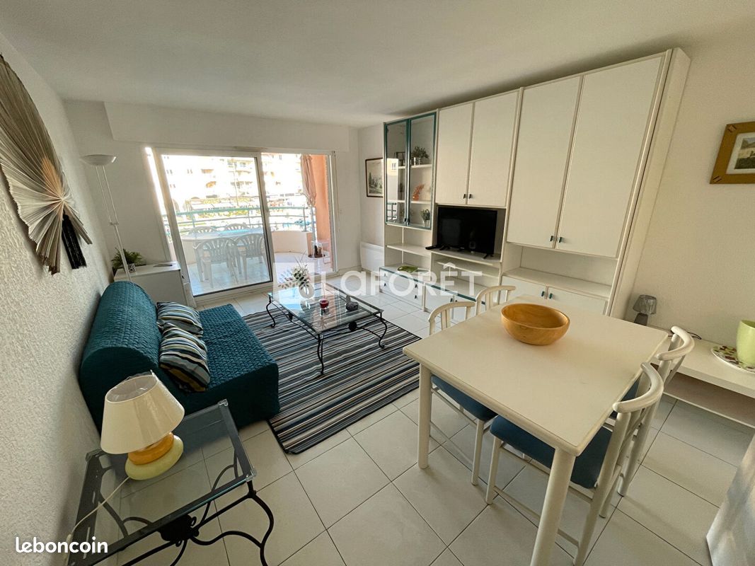 Appartement 2 pièces 40 m² · à Fréjus · 40 m² · 900 €