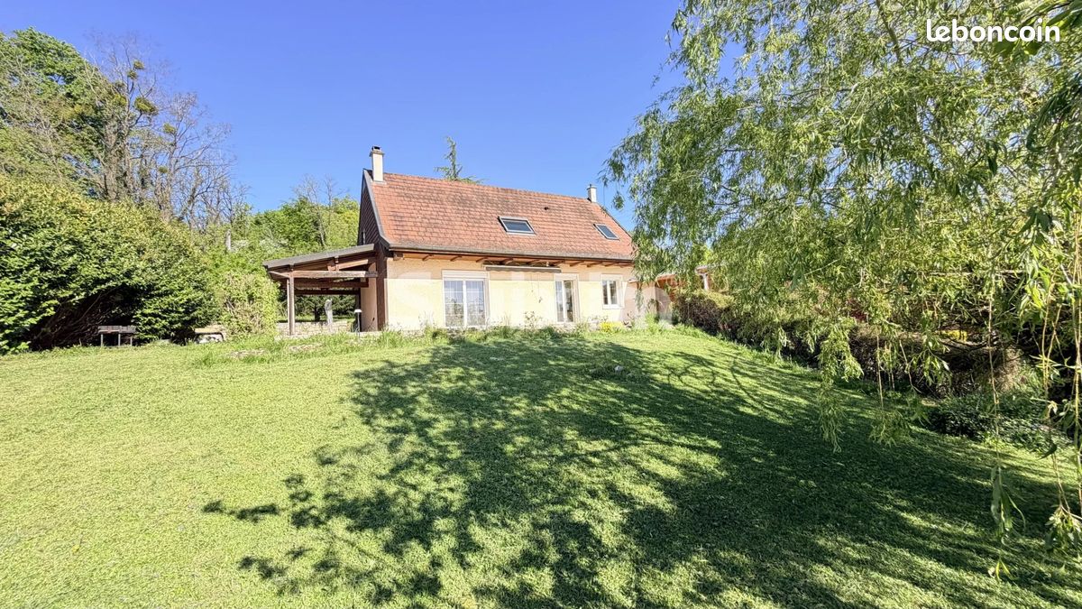 Maison 6 pièces 143 m² · à Authume · 143 m² · 369 000 €
