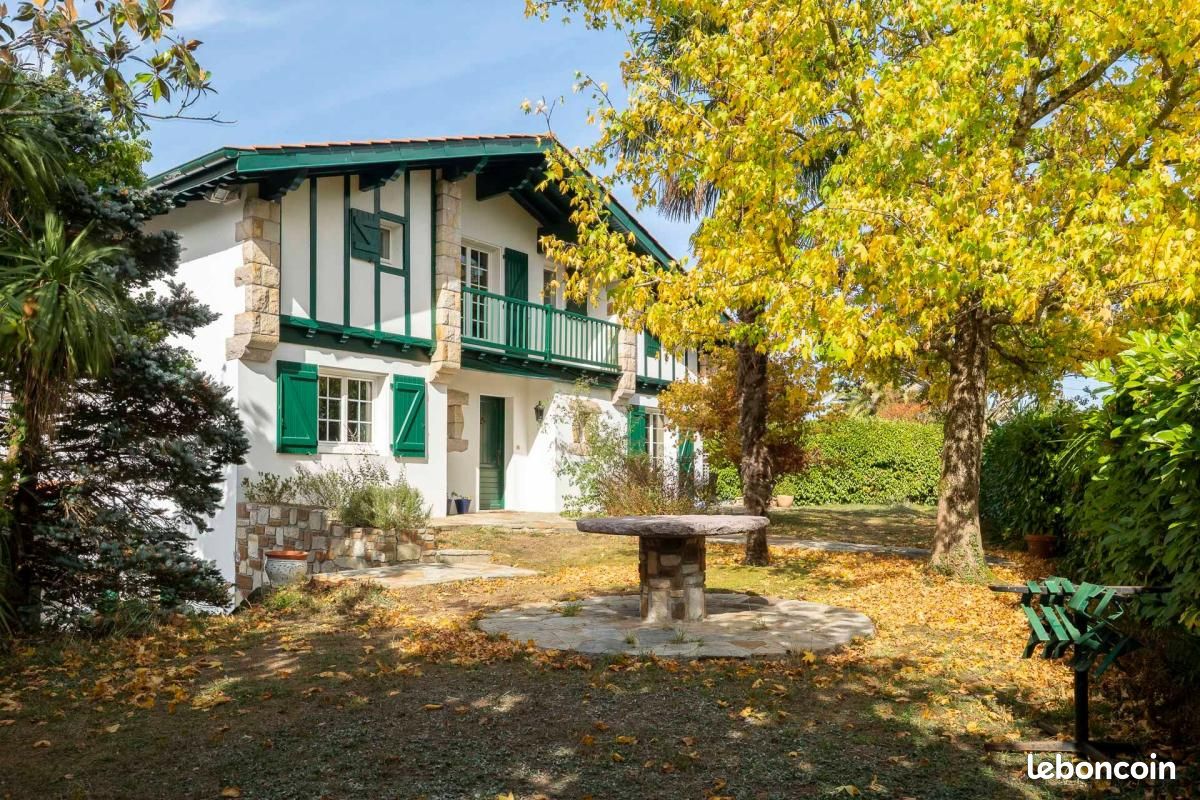 Maison 9 pièces 223 m² · à Hasparren · 223 m² · 766 500 €