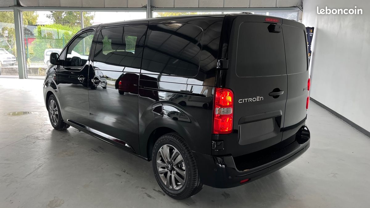 31 990 HT / Nouveau citroen jumpy CABINE APPROFONDIE 5 PLACES 180CV boite automatique eat-8 pack premium connect NOIR / neuf / tva recuperable (image 2)