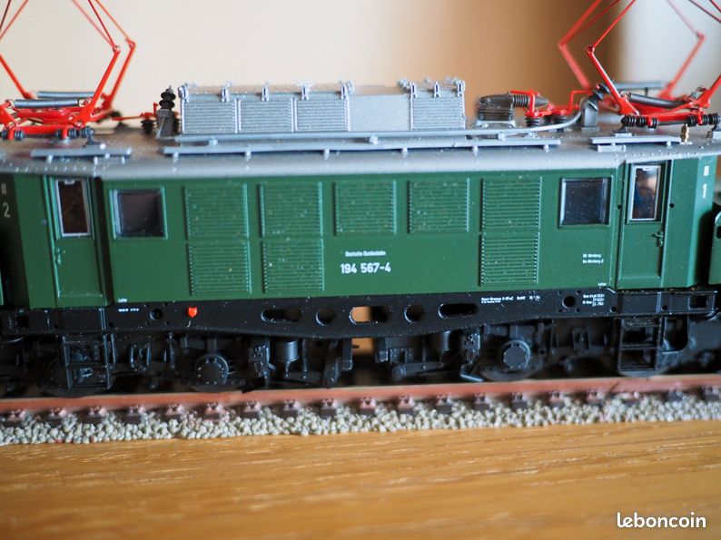 Locomotive allemande BR194 Roco 43733 - Modélisme