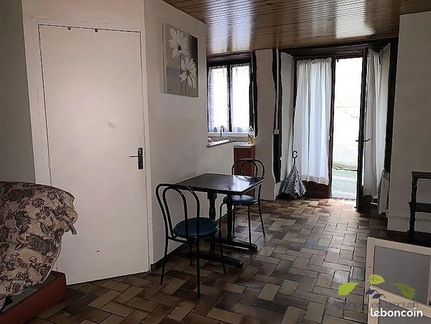 Studio 1 pièce 27 m²