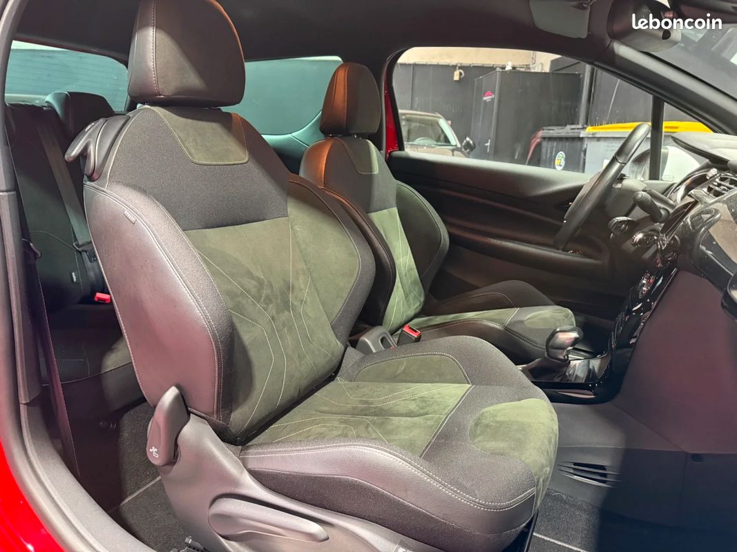 DS DS 3 1.2 110 cv Sport Chic / BOITE AUTOMATIQUE / DISTRIBUTION OK / SIÈGES CHAUFFANTS / BLUETOOTH (image 40)