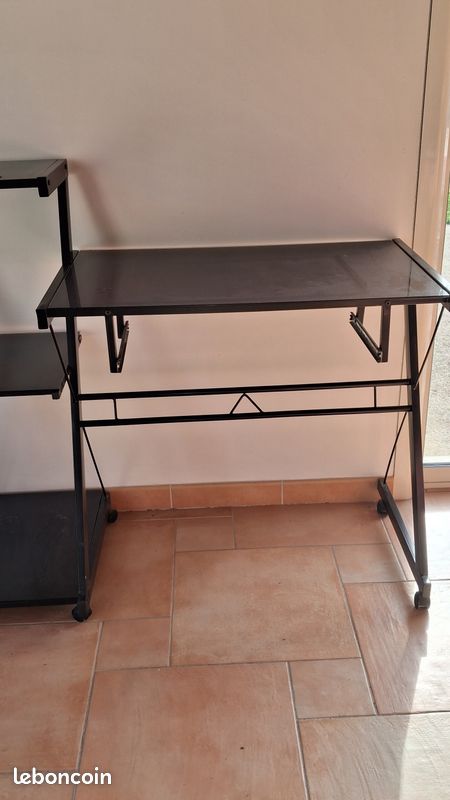Bureau (image 2)