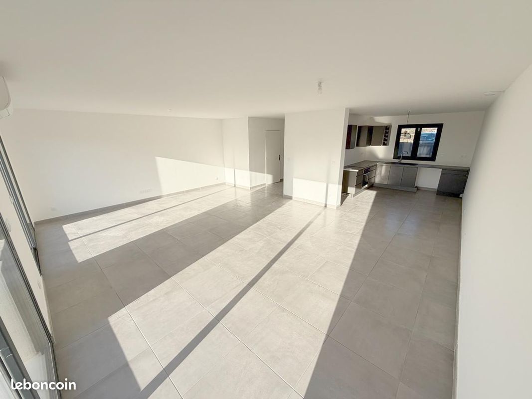 Maison 5 pièces 124 m² · à La Calmette · 124 m² · 1 500 €/mois