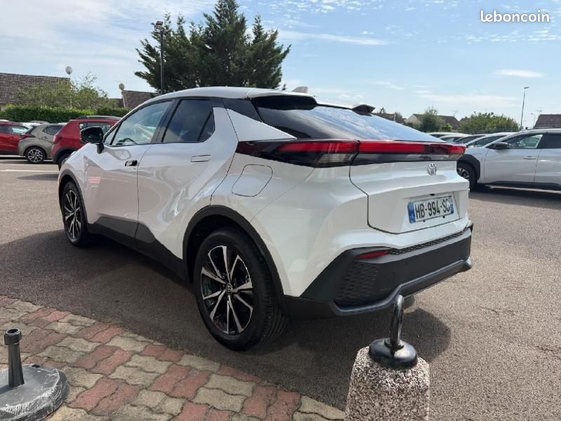 Toyota C-HR 2.0 Hybride 200ch Design NG23 (image 3)