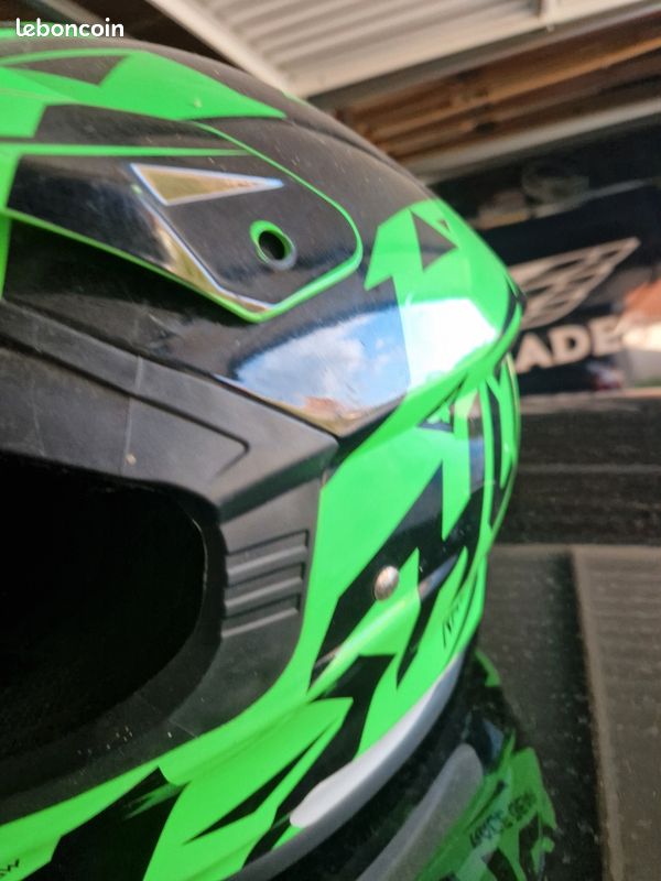 Casque moto cross vert et noir (image 3)