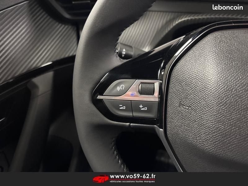 Peugeot 2008 1.2 100ch S&S Allure (image 17)