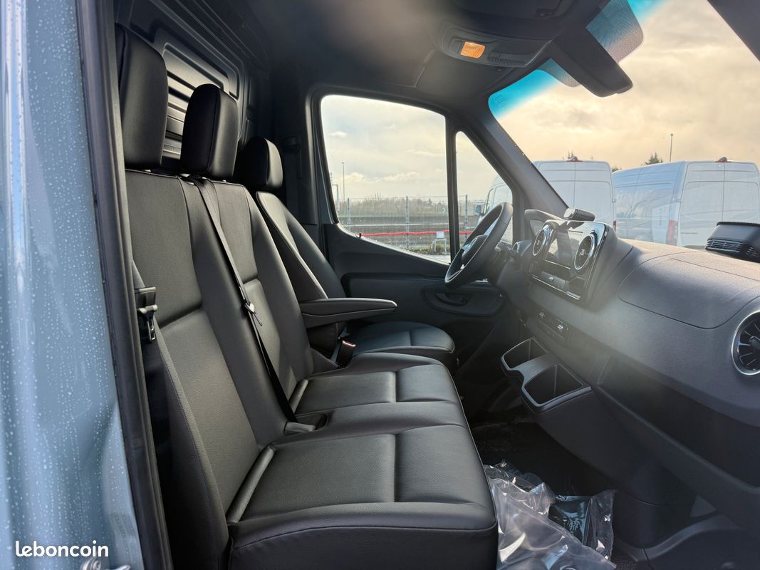 38 990 HT Mercedes SPRINTER 315 CDI 150 Ch BVA L2H1 653 Euro(s) HT/Mois (image 4)