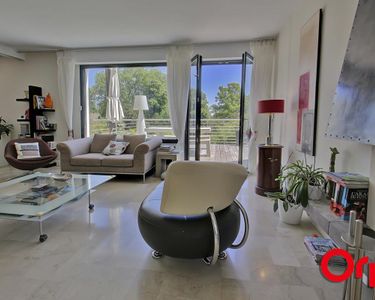 Maison 1 270 000 € - 260 m²