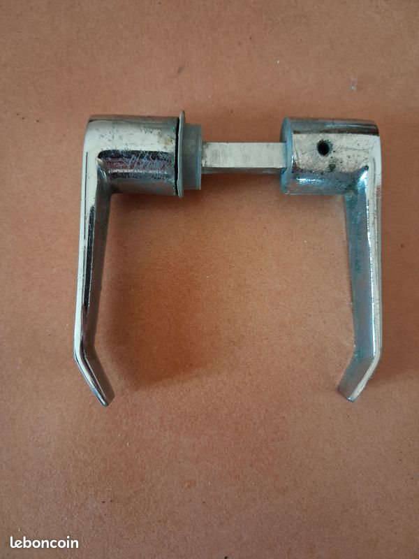 Béquille de porte vintage Poignée tirage double d'occasion (image 1)
