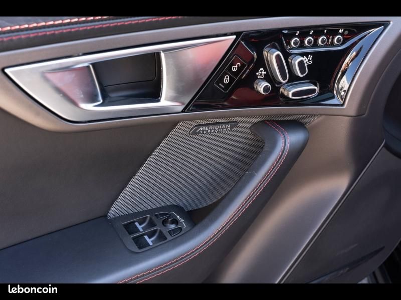 Jaguar F-Type Coupe 5.0 V8 550ch R BVA8 (image 22)