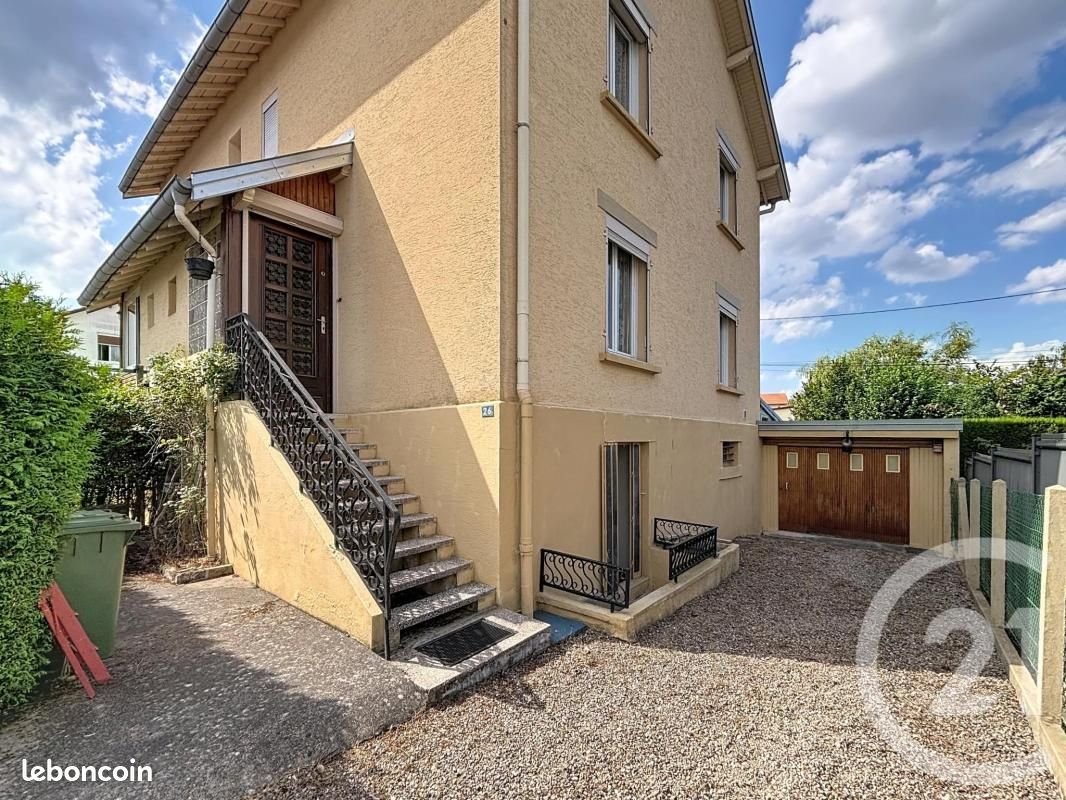 Maison 4 pièces 112 m² · à Golbey · 112 m² · 140 000 €