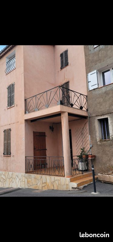 Maison 7 pièces 175 m² · à Bagnols-en-Forêt · 175 m² · 250 000 €