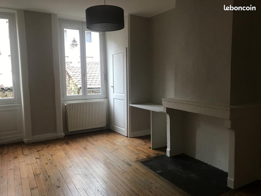 Appartement 1 pièce 37 m² · à Saint-Étienne · 37 m² · 345 €/mois