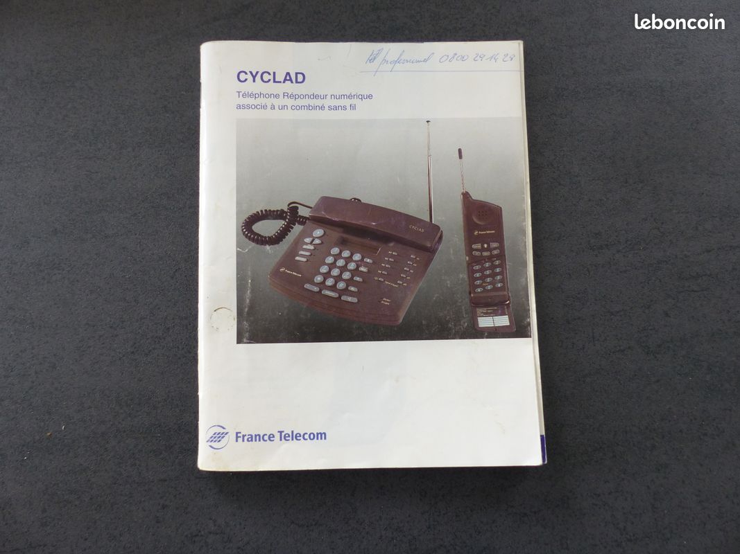Téléphone-répondeur numérique avec 2 combinés sans fil (image 3)