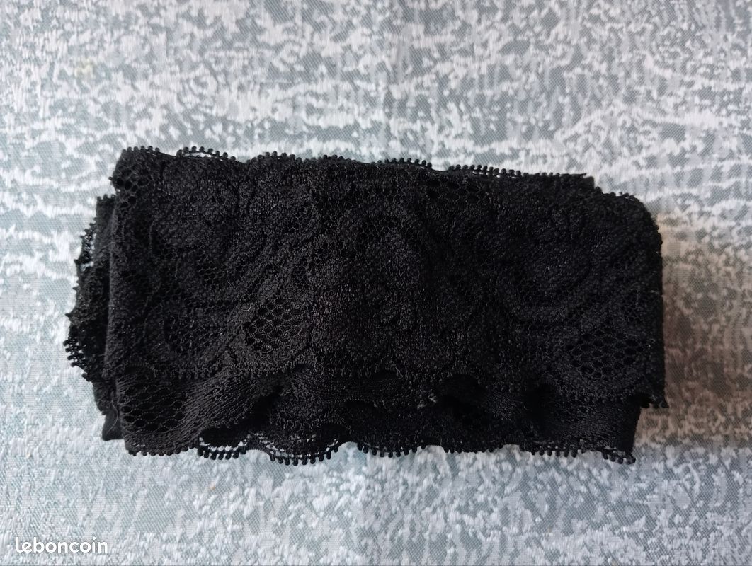 Lot 5 Strings noirs en dentelle M/38 (image 4)
