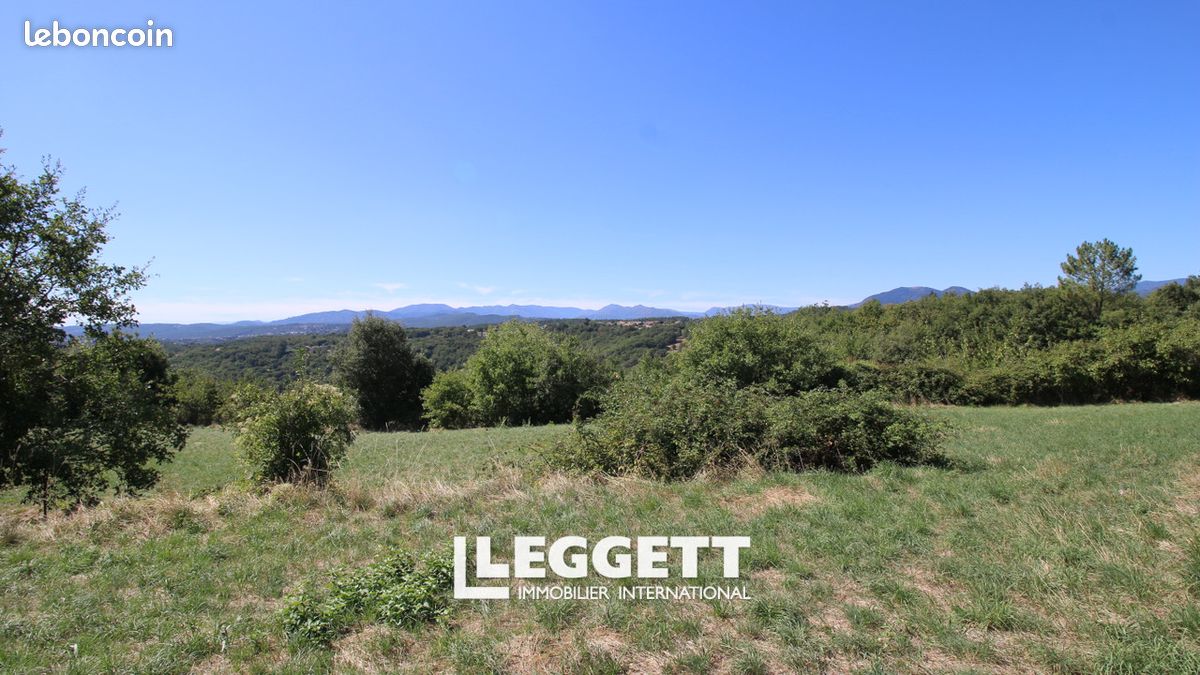 Terrain 8 500 m² Aubenas · 215 000 €