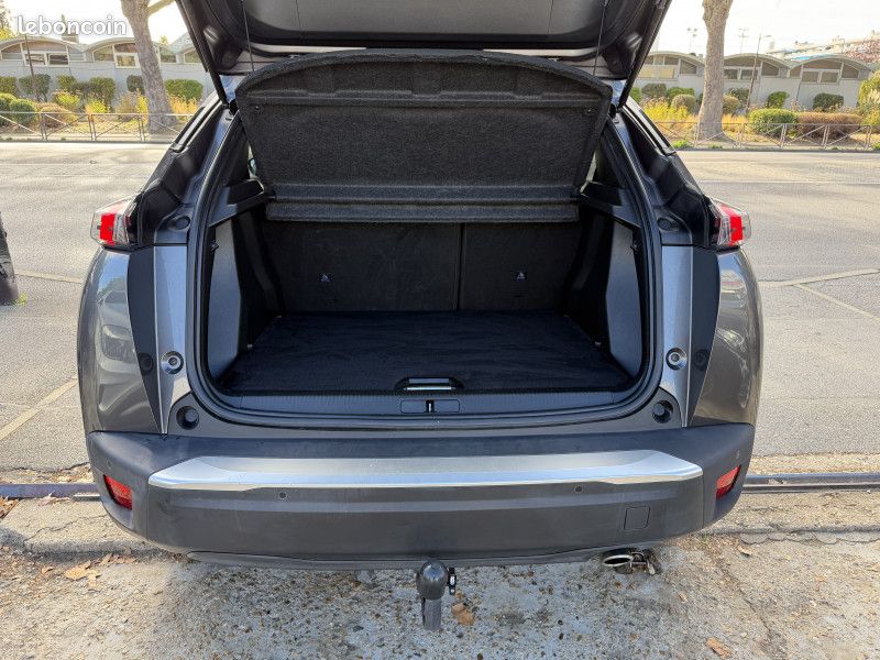 Peugeot 2008 1.5 BLUEHDI 130CH S&S ALLURE EAT8 (image 16)