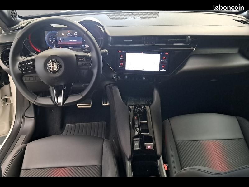 Alfa romeo Junior 1.2 Ibrida 145ch Premium e-DCT6 (image 7)