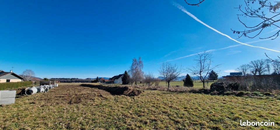 Terrain 674 m² · à Chilly · 160 000 €