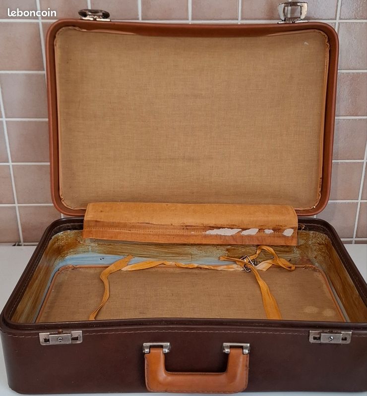 Valise année 50 (image 7)