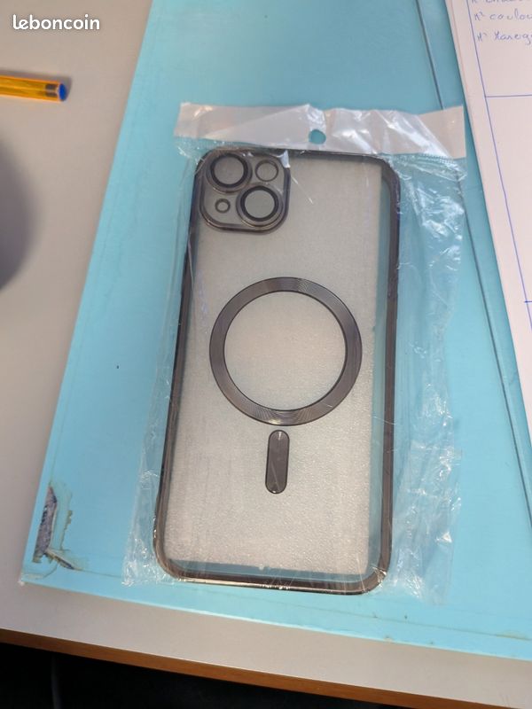 Coque iphone 14 plus (image 1)