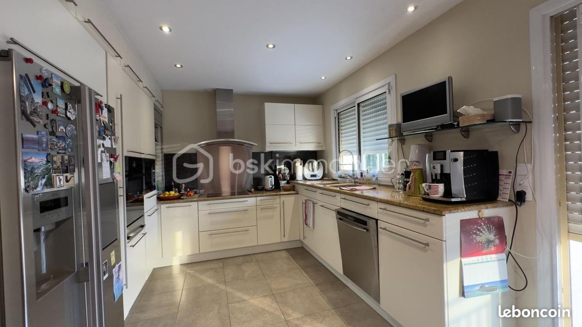 Villa 5 pièces 320 m² (image 6)