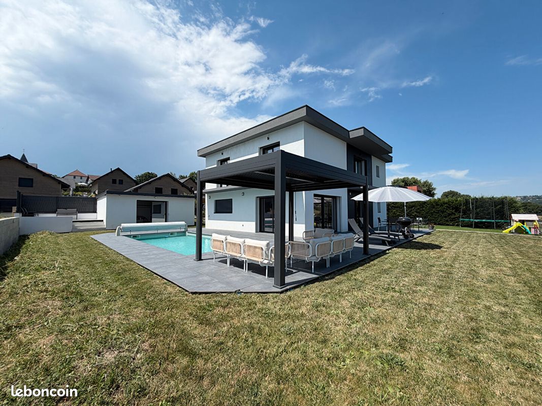 Maison 6 pièces 165 m² · à Versonnex · 165 m² · 690 000 €