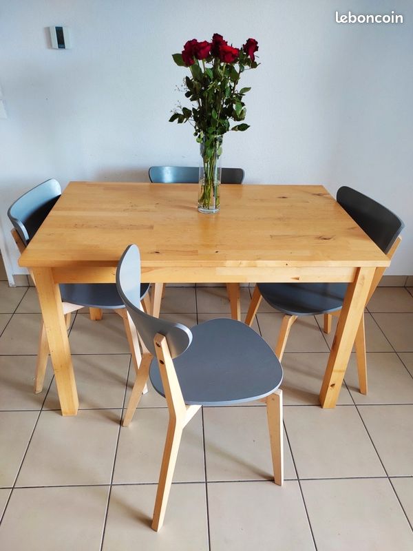 Table et chaises pour salle à manger (image 2)
