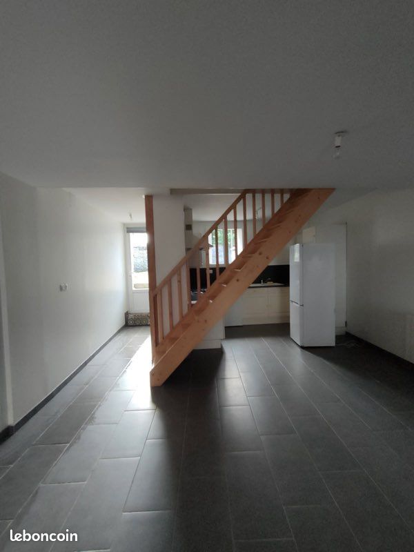 Maison 3 pièces 85 m² · à Chey · 85 m² · 650 €/mois