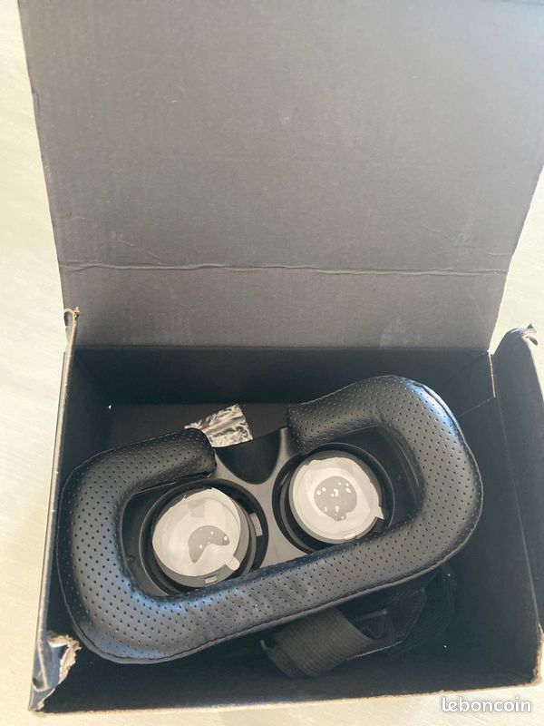 Casque VR inclus avec ça boîte d’origine (image 6)